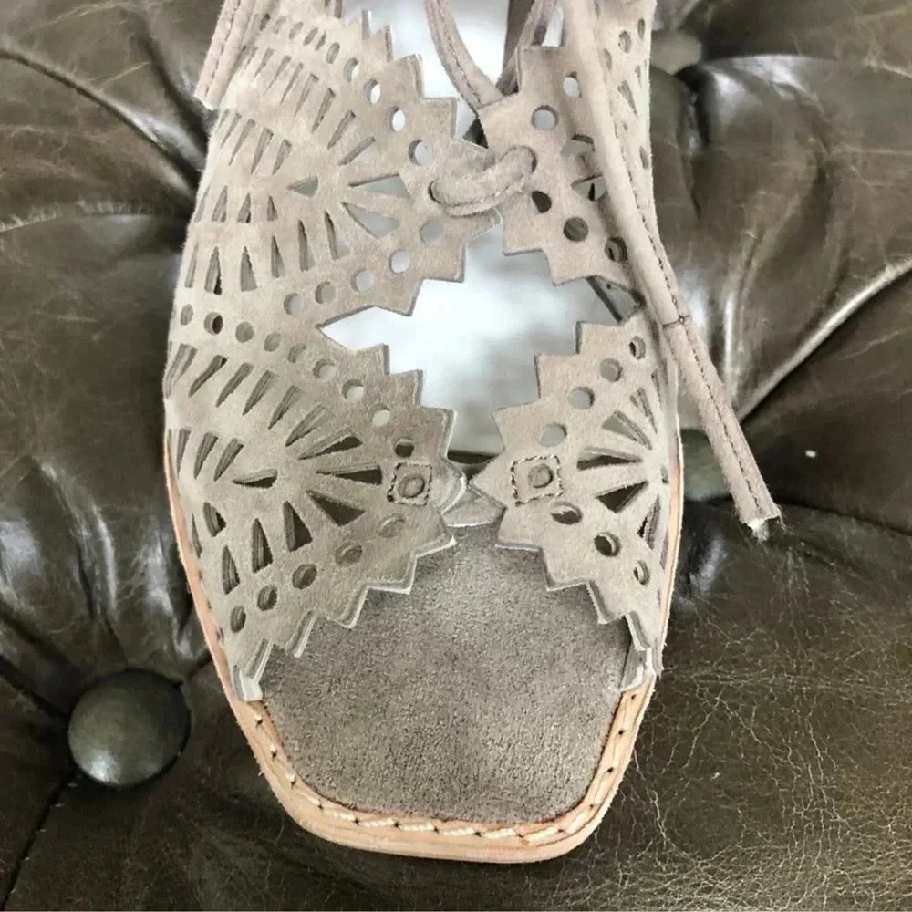 New Jeffrey Campbell Espejo low Wedge Sandal Perforated laser cut lace up print